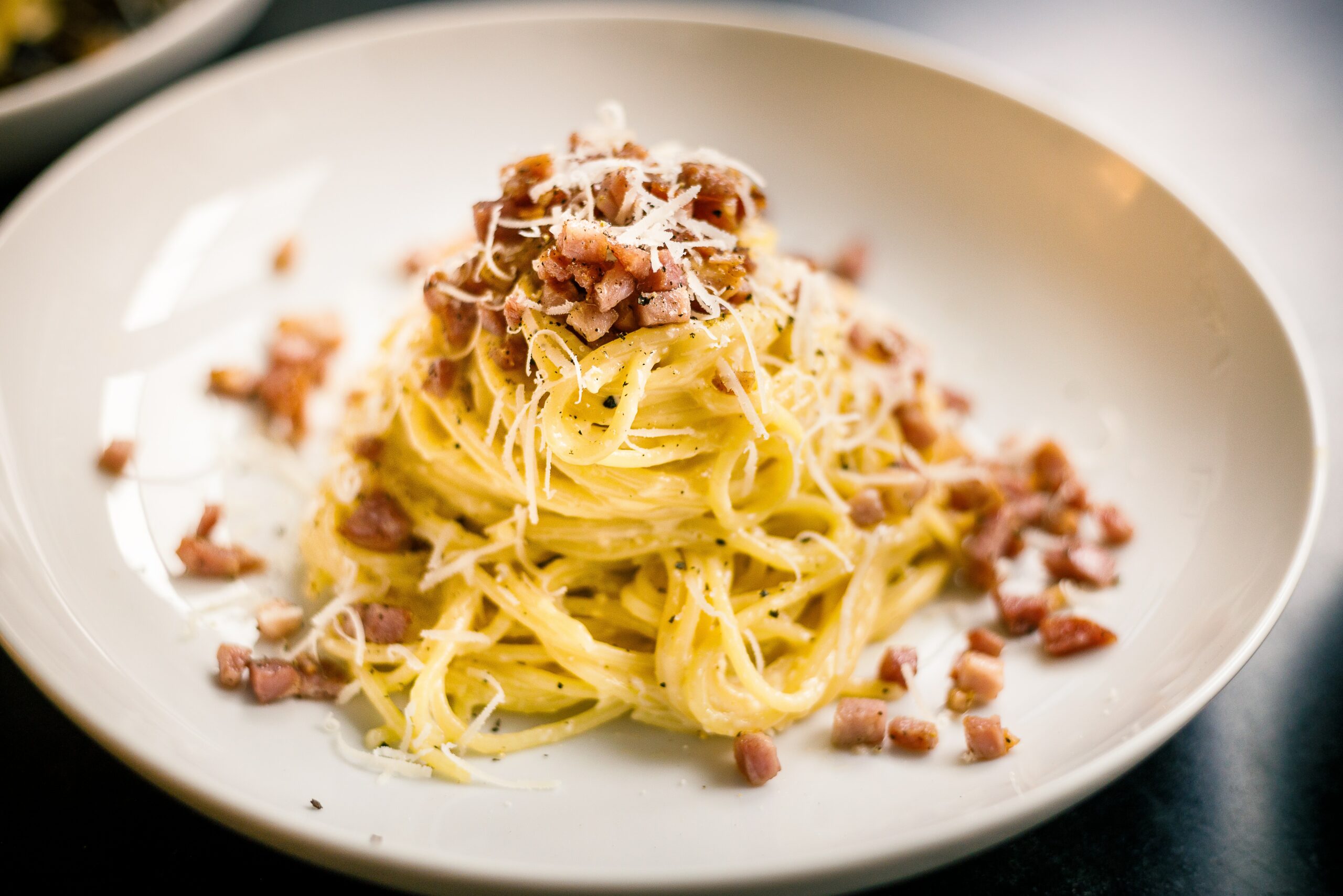 How To Make Perfectly Creamy Pasta Carbonara